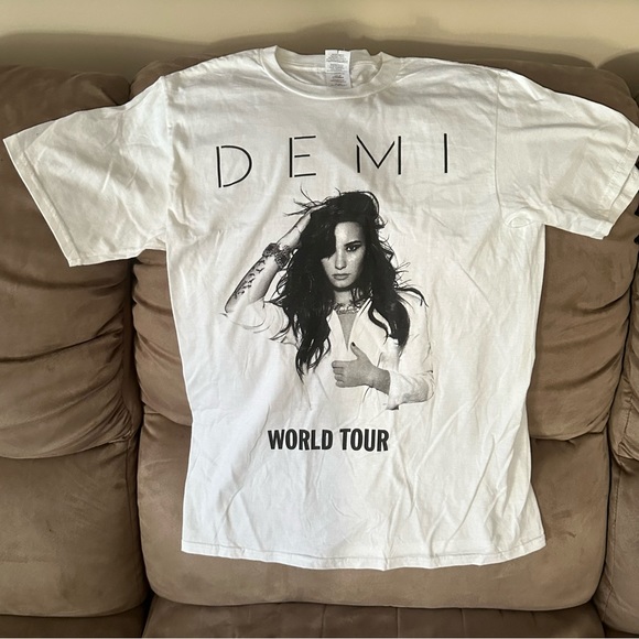 Demi Levato Tour Shirt - Picture 1 of 3